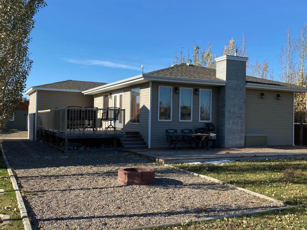 703 Lakeside Drive - Photo 1