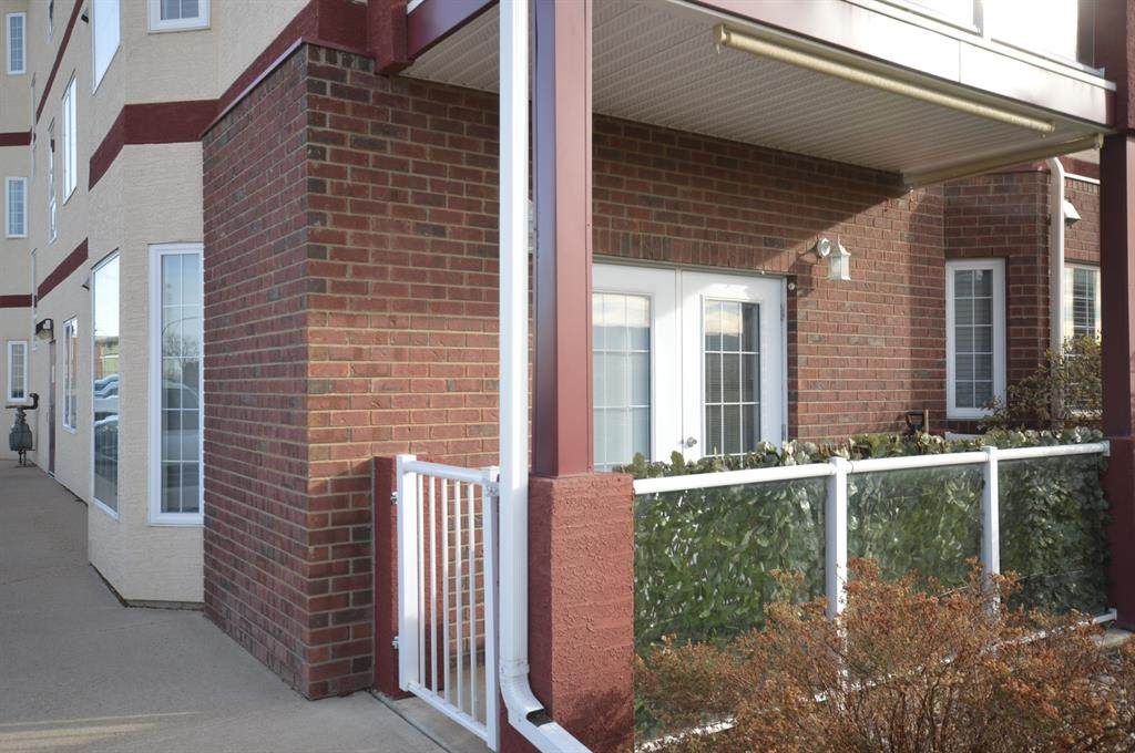 105 Main Street - Photo 1
