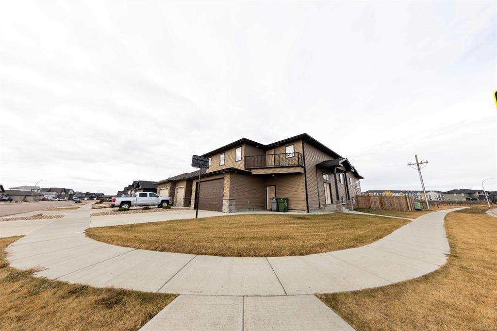 7202 29 Street - Photo 1