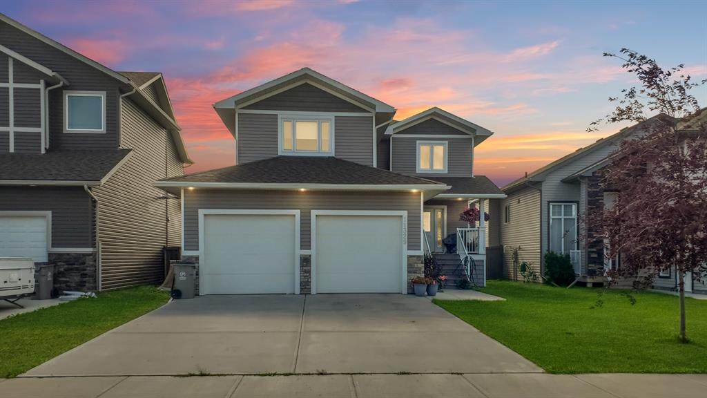 11329 62 Avenue - Photo 1
