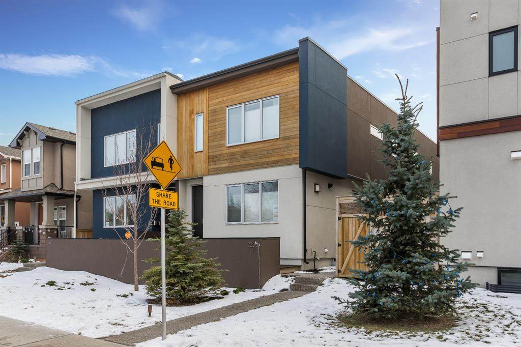 2235 26 Avenue - Photo 1