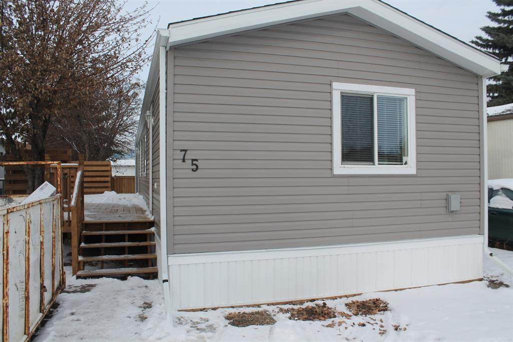 9090 24 Street - Photo 1