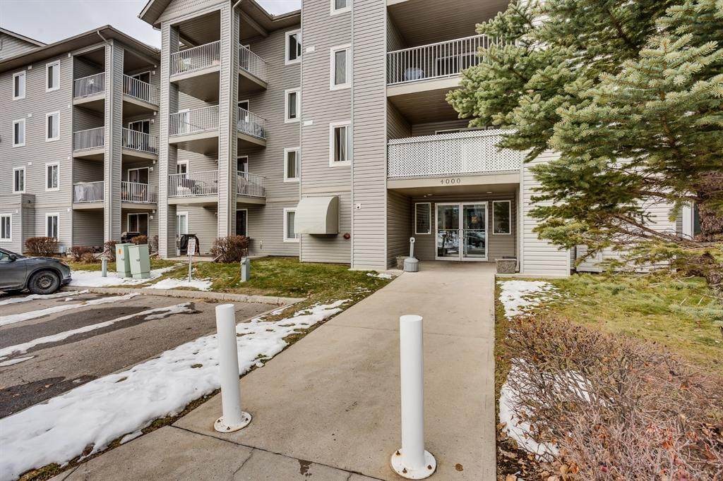 604 8 Street - Photo 1