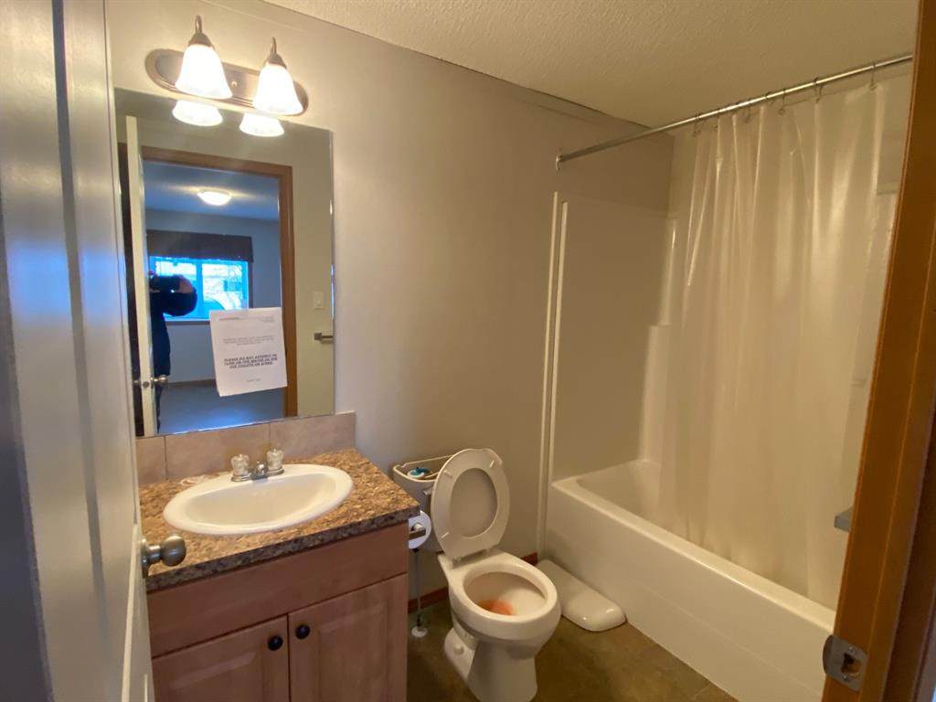 948 Gullion Street - Photo 1