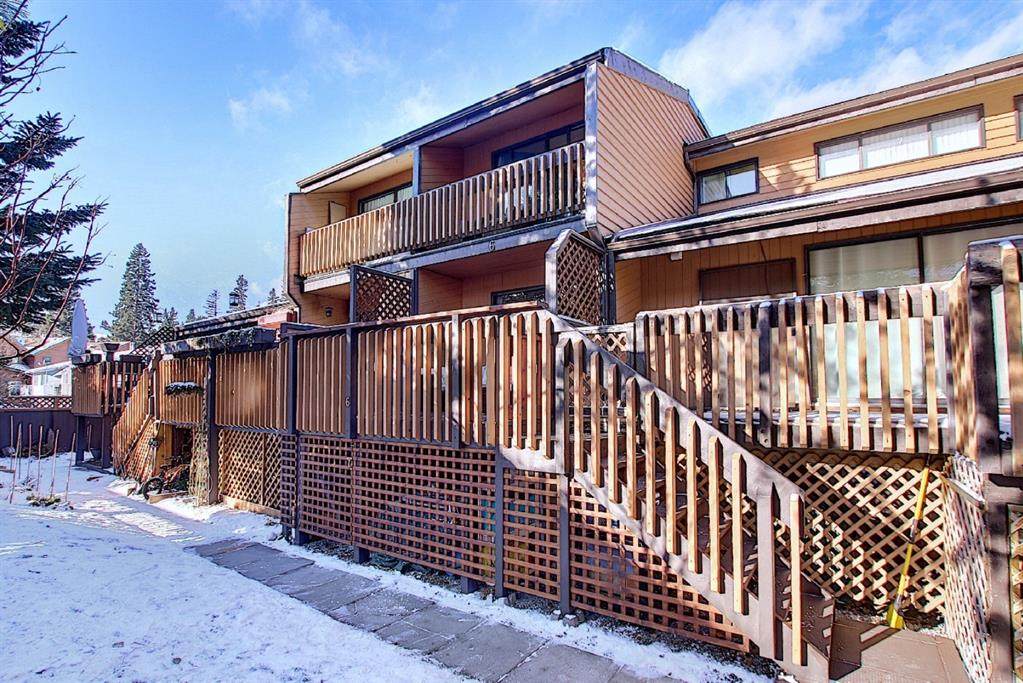 426 Marten Street - Photo 1