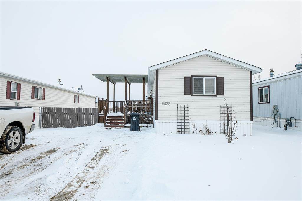 9633 109 Avenue - Photo 1