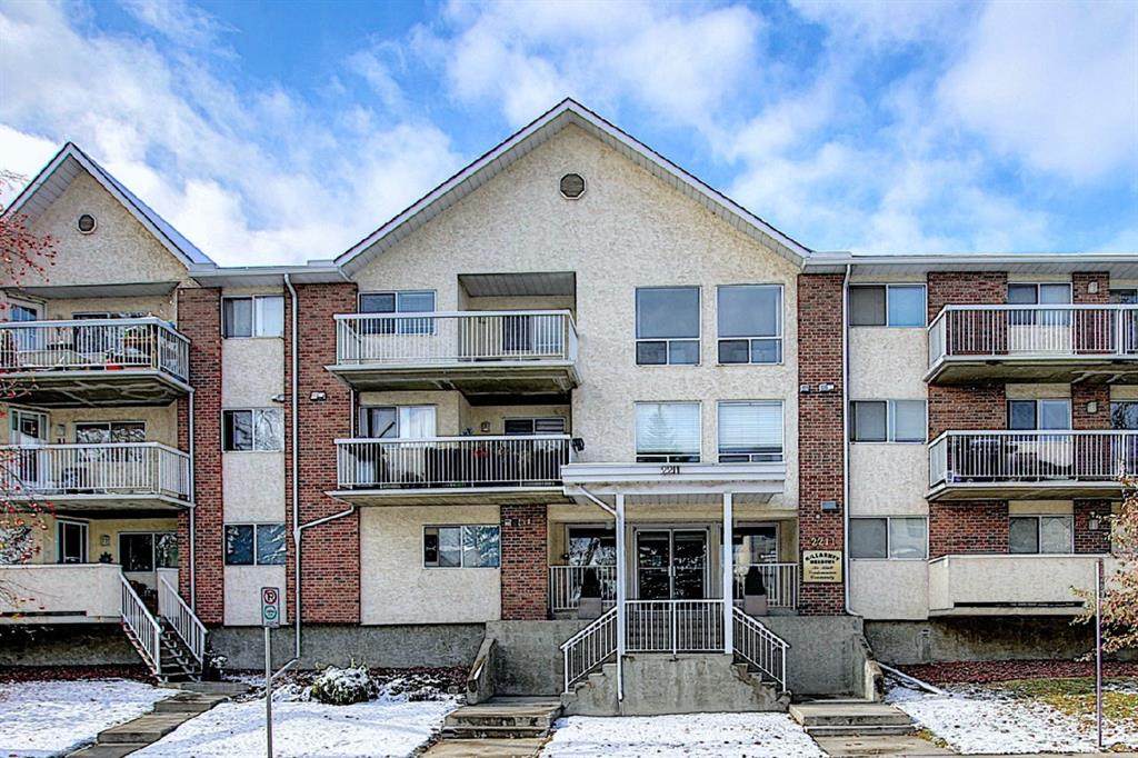 2211 29 Street - Photo 1