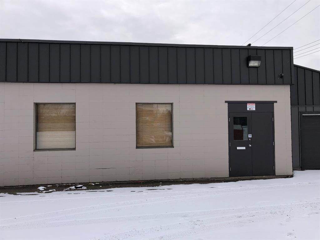 9924 108 Avenue - Photo 1
