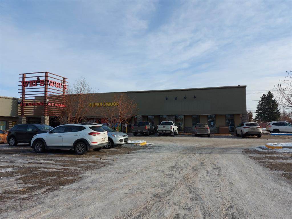 6715 50 Avenue - Photo 1