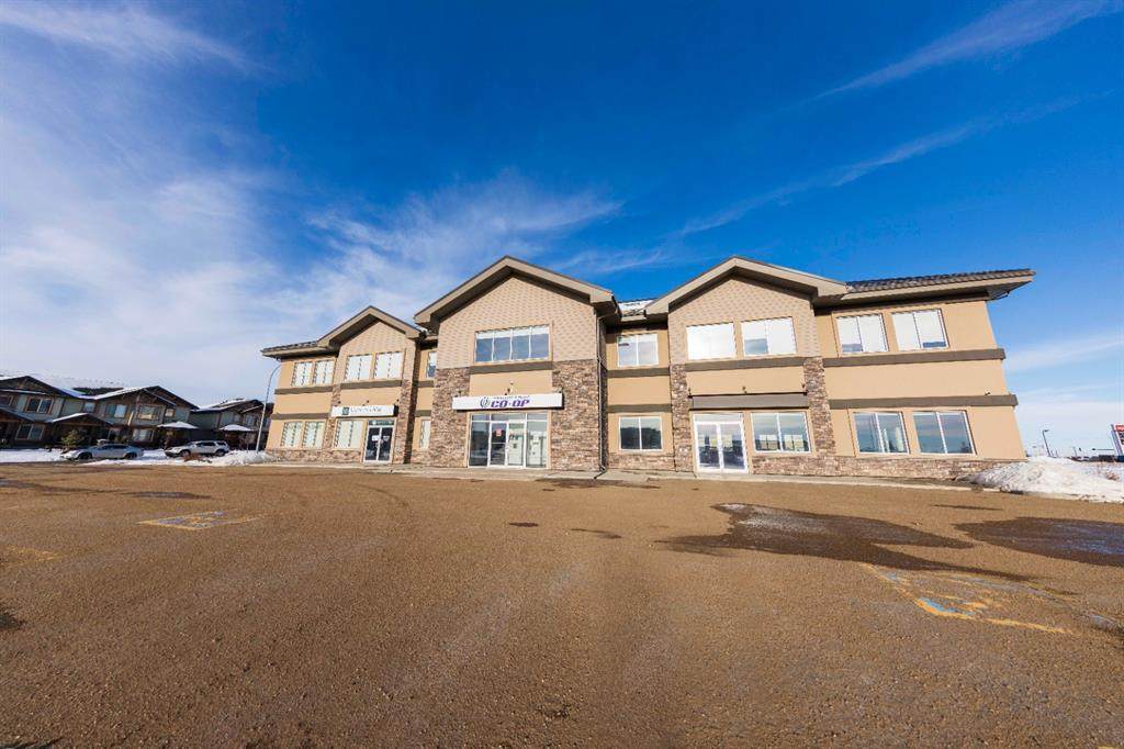4090 41 Street - Photo 1