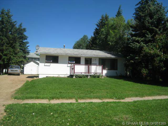 4644 52 Avenue - Photo 1