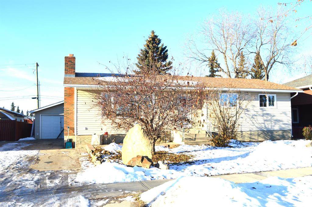10820 102 Street - Photo 1