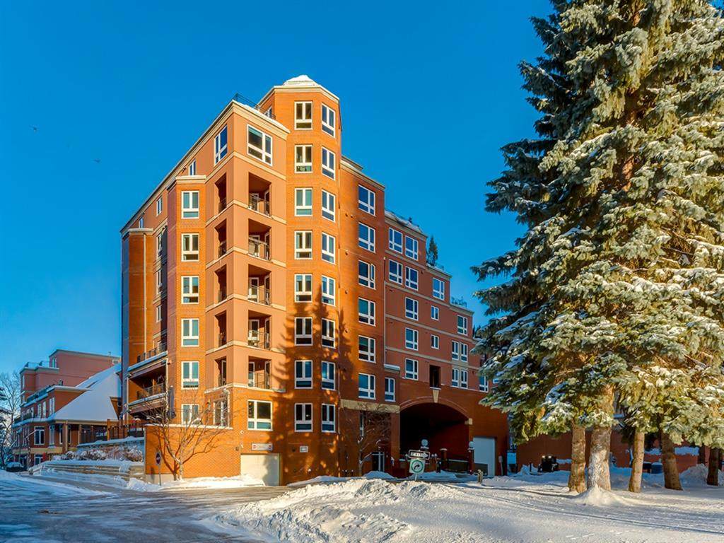400 Eau Claire Avenue - Photo 1