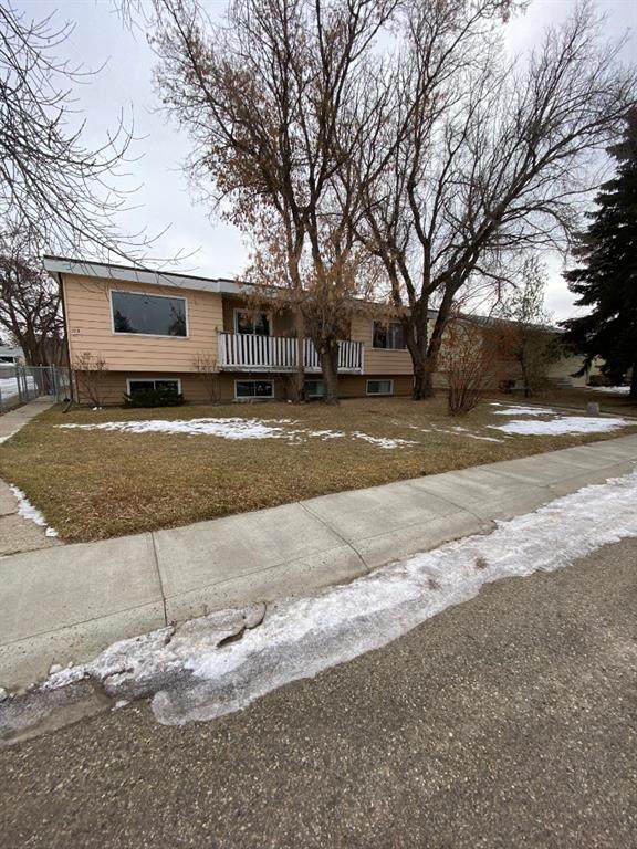 20 Chinook Crescent - Photo 1