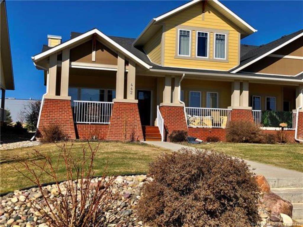 442 Couleecreek Boulevard - Photo 1