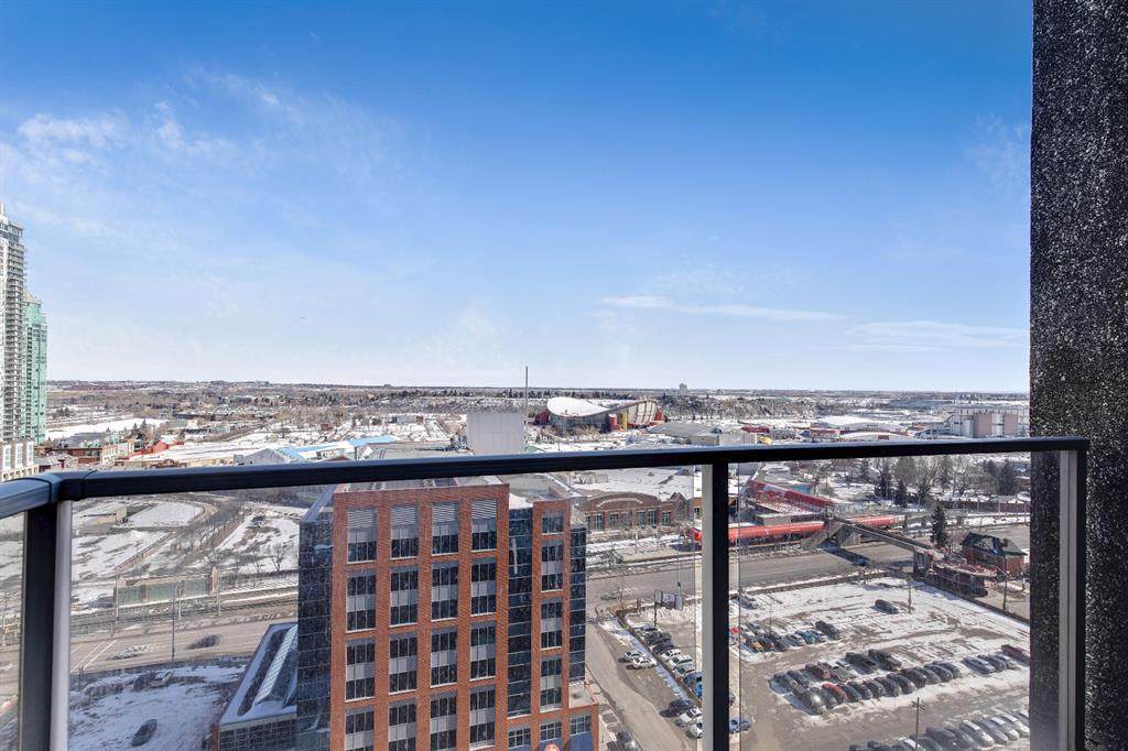 1320 1 Street - Photo 1