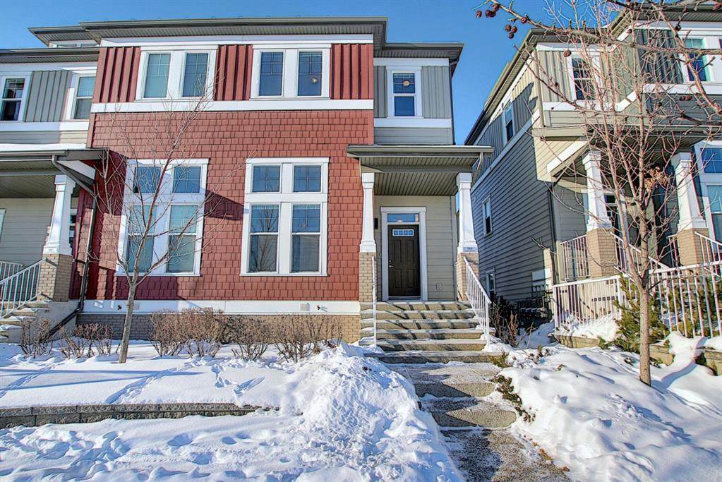 1909 Evanston Square - Photo 1