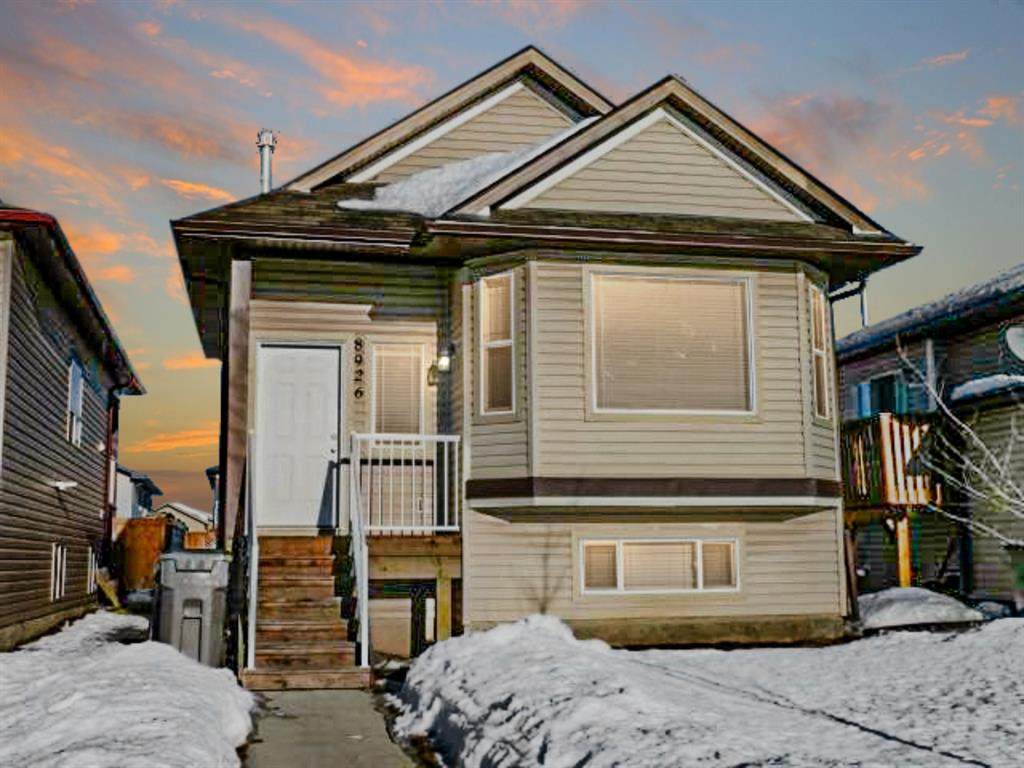 8926 69 Avenue - Photo 1