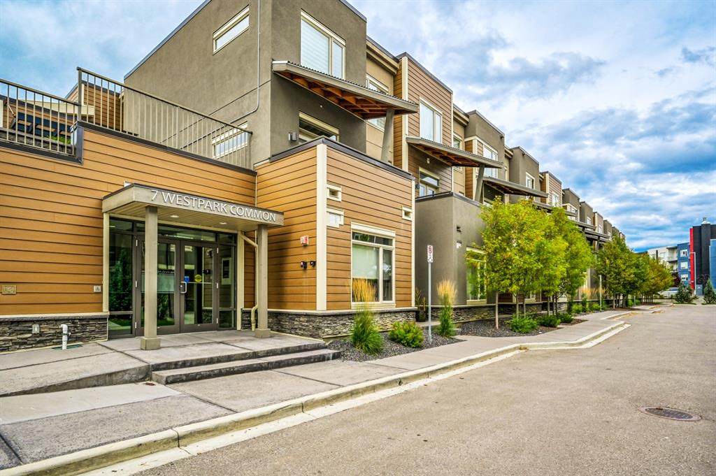 7 Westpark Common - Photo 1