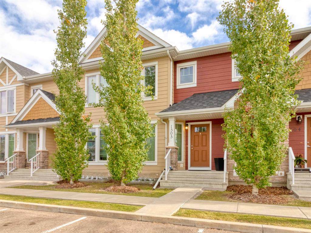 30 Carleton Avenue - Photo 1