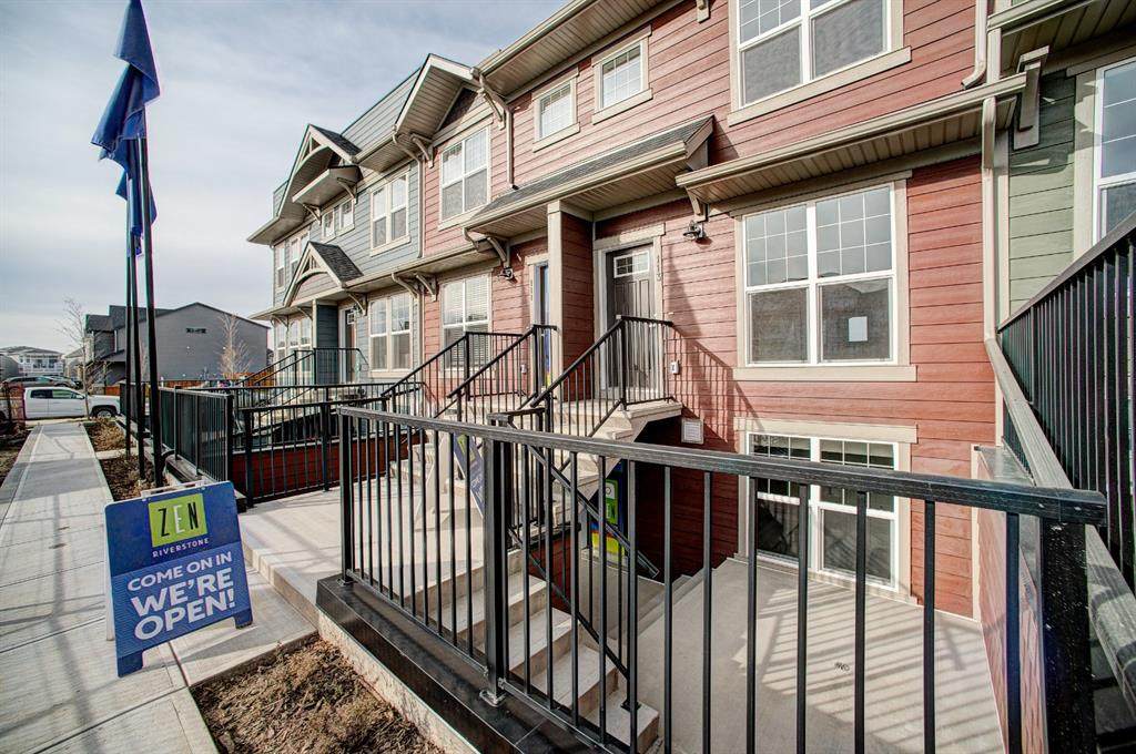 126 Cranbrook Square - Photo 1