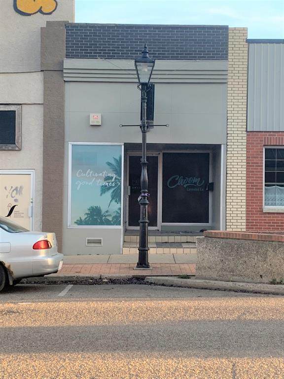 643 3 Street - Photo 1