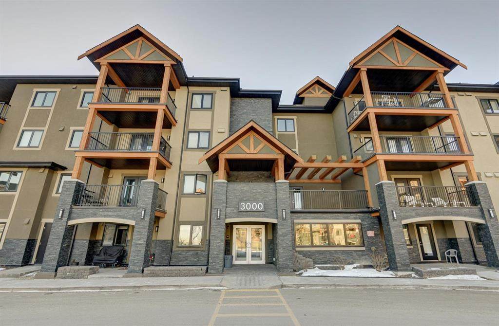 402 Kincora Glen Road - Photo 1