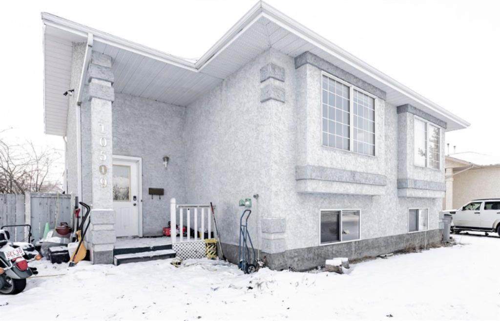 10509 83 Avenue - Photo 1