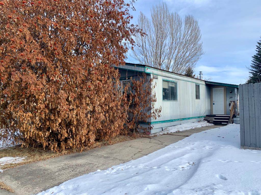 39 Norby Crescent - Photo 1