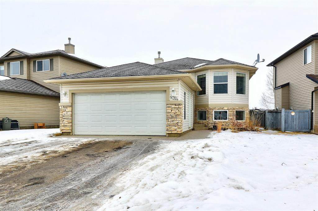 9314 129 Avenue - Photo 1