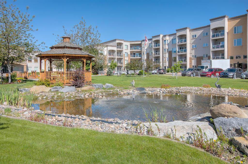 2020 32 Street - Photo 1
