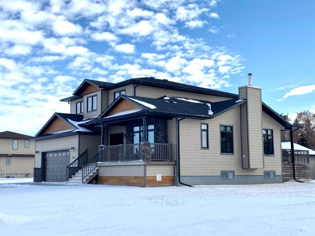521 9 Avenue - Photo 1