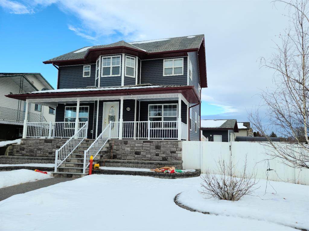 8138 103 Avenue - Photo 1