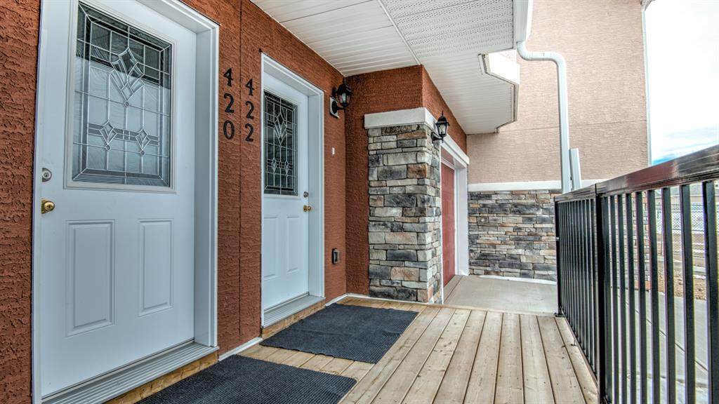 420 Strathcona Circle - Photo 1