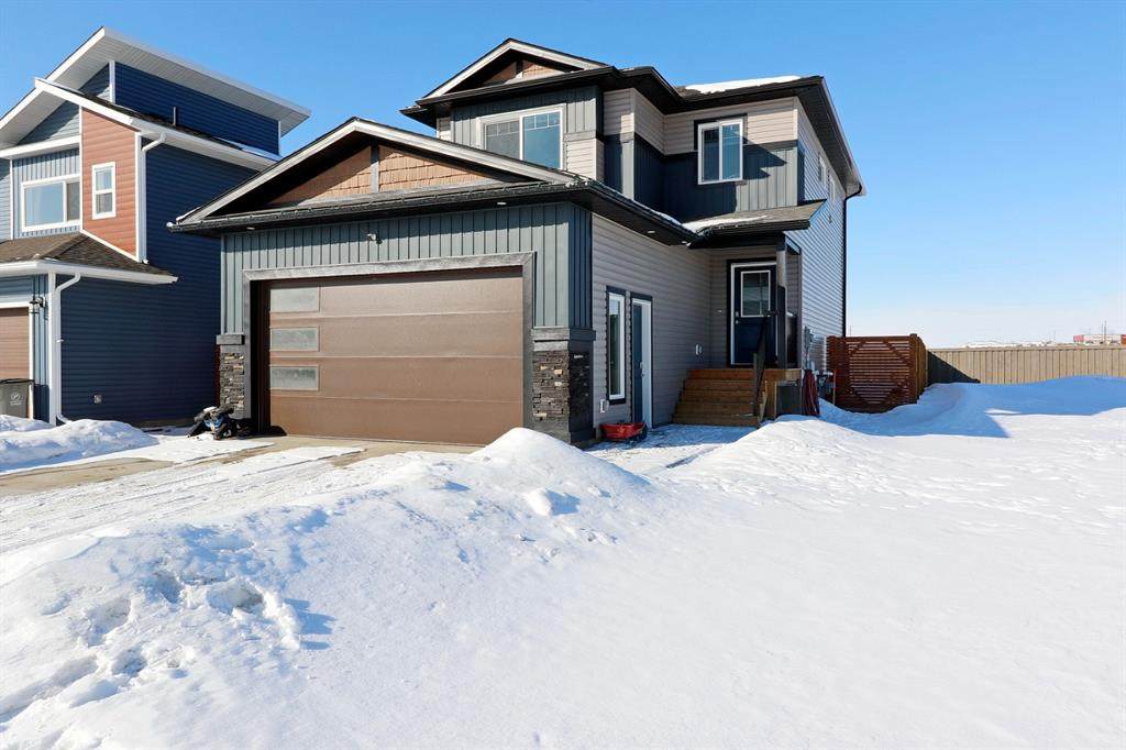 10242 128 Avenue - Photo 1