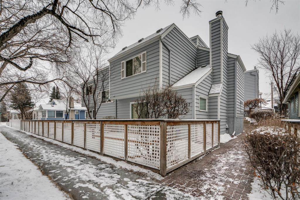 127 11 Avenue - Photo 1