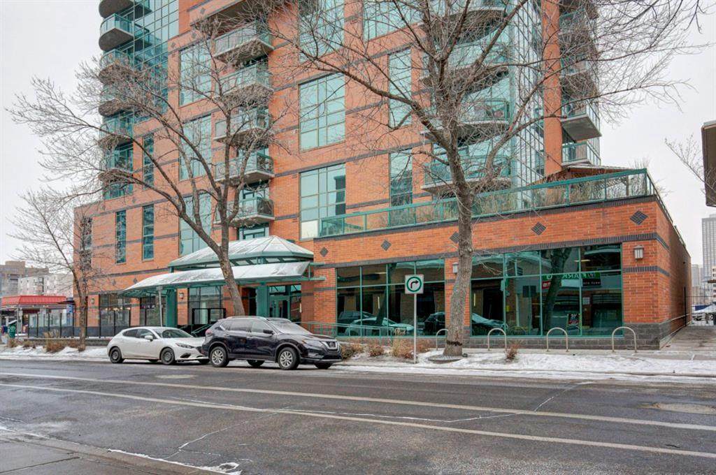 836 15 Avenue - Photo 1