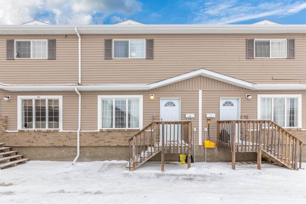 1811 49 Avenue - Photo 1