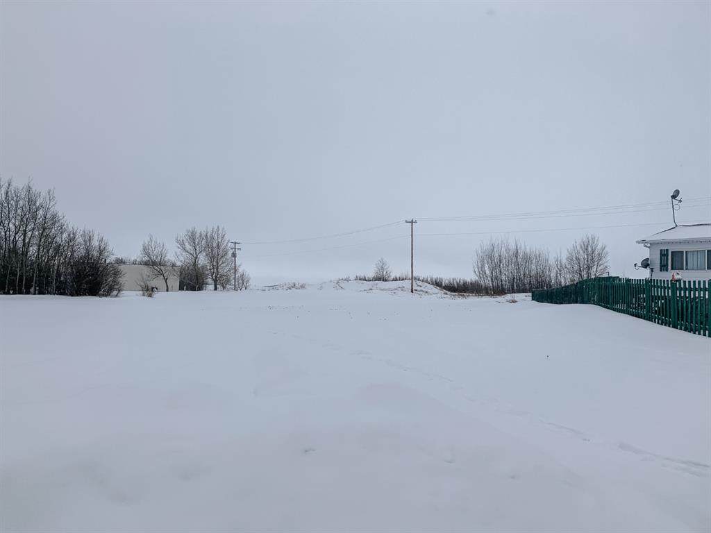 4825 47 Avenue - Photo 1