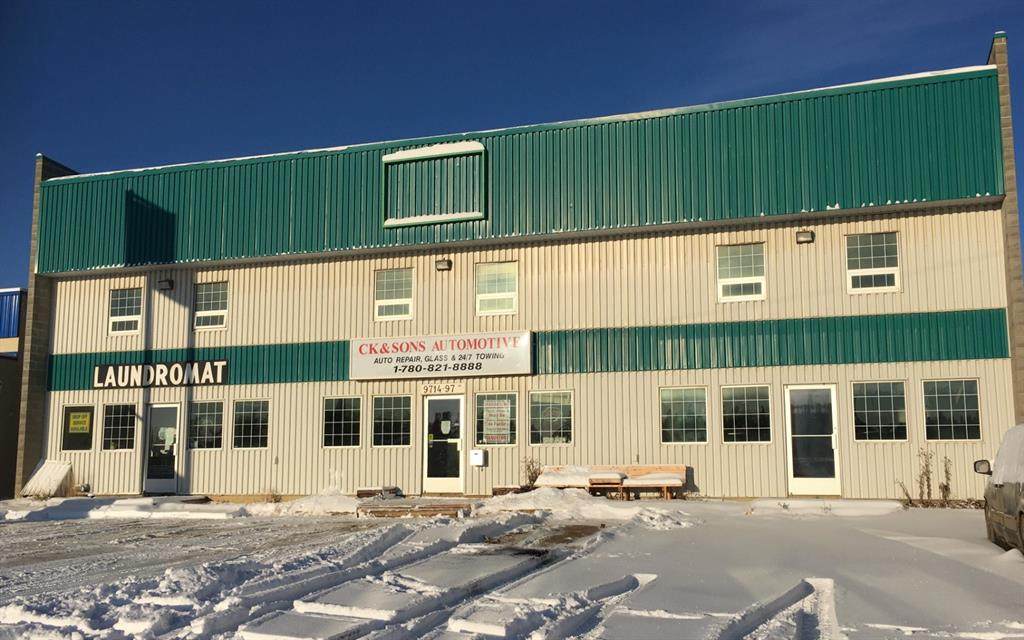 9712 97 Street - Photo 1