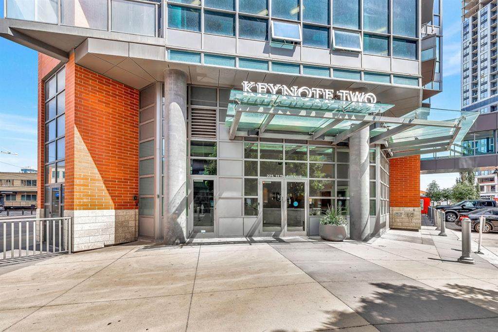 225 11 Avenue - Photo 1