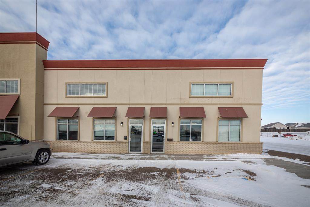 1812 50 Avenue - Photo 1