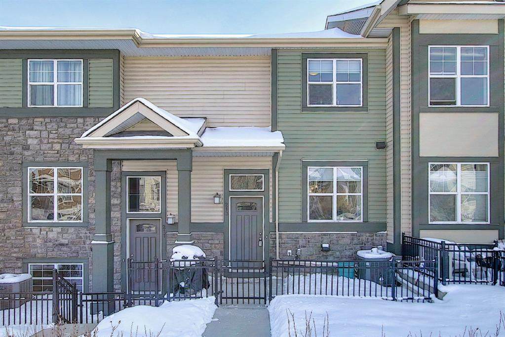 213 Mckenzie Towne Link - Photo 1