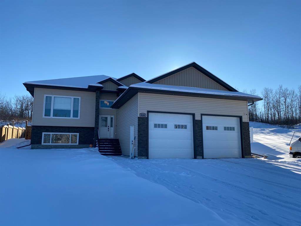 8249 106 Avenue - Photo 1