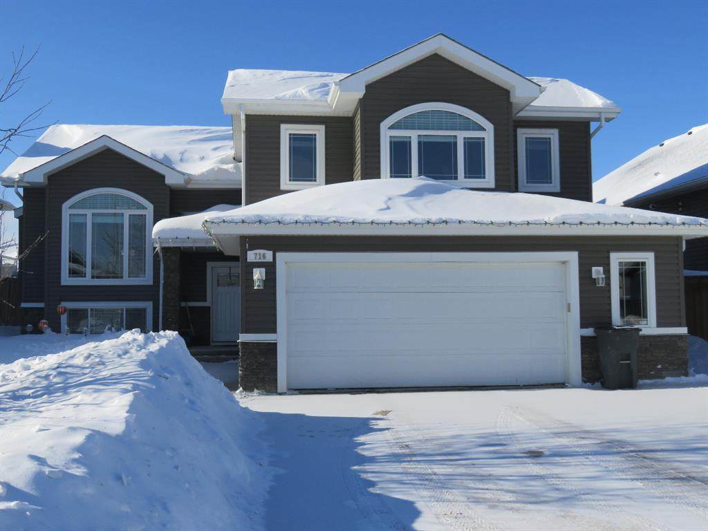 716 12 Street - Photo 1