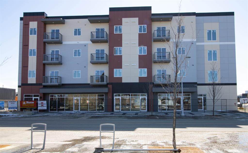 10101 101 Avenue - Photo 1