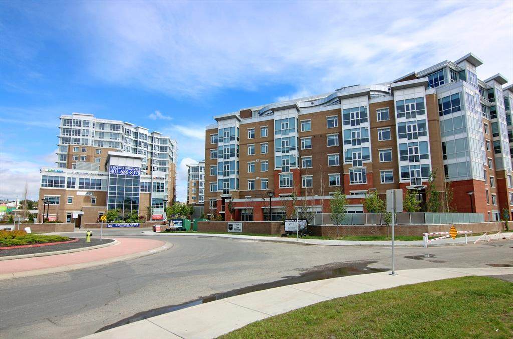 32 Varsity Estates Circle - Photo 1