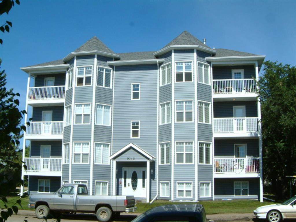 9712 100 Avenue - Photo 1