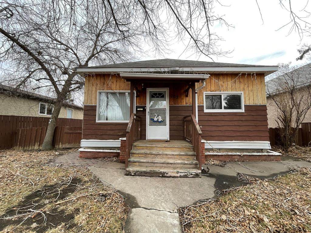 707 12A Street - Photo 1