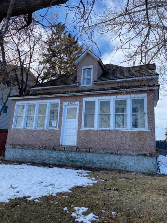 4703 46 Avenue - Photo 1